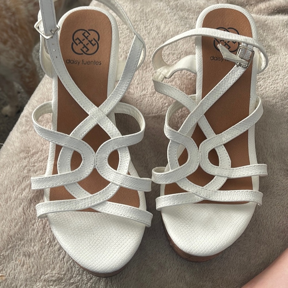 White Wedges 9